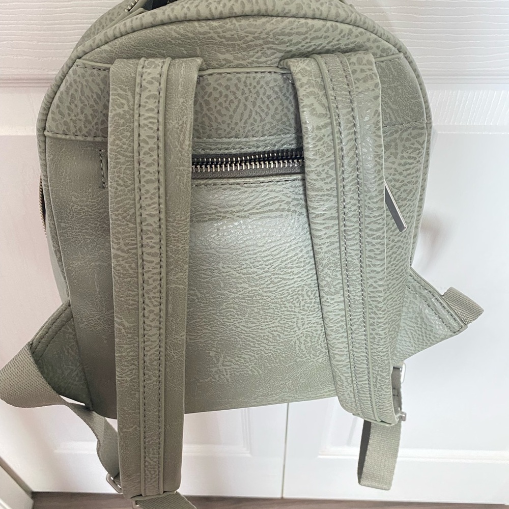 Matt & NatSage Backpack Purse 🎒 - Picture 2 of 6